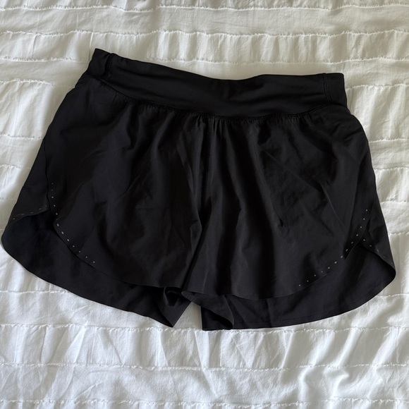 Lululemon Fast and Free High-Rise Classic-Fit Split Short 3” - Size: 8 - Picture 1 of 8
